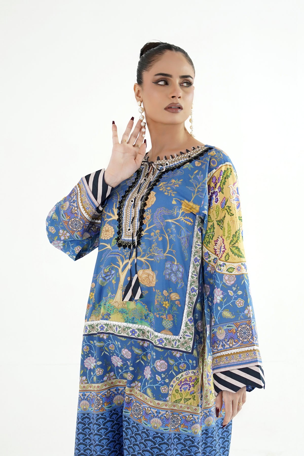 Kaftan Blue Garden